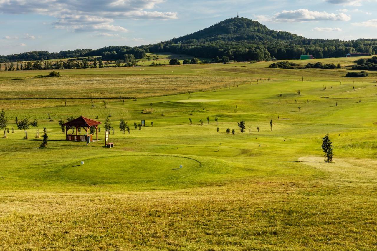 Golf Resort Ceska Lipa Nový Bor 外观 照片