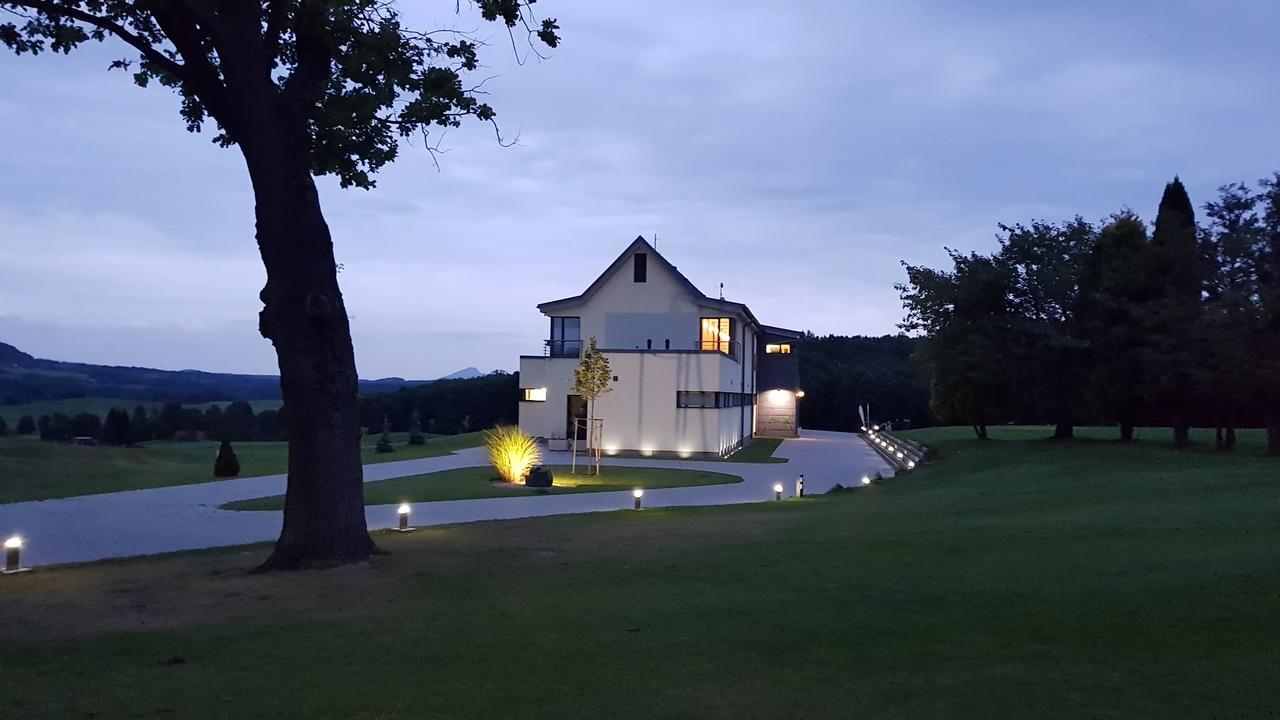 Golf Resort Ceska Lipa Nový Bor 外观 照片